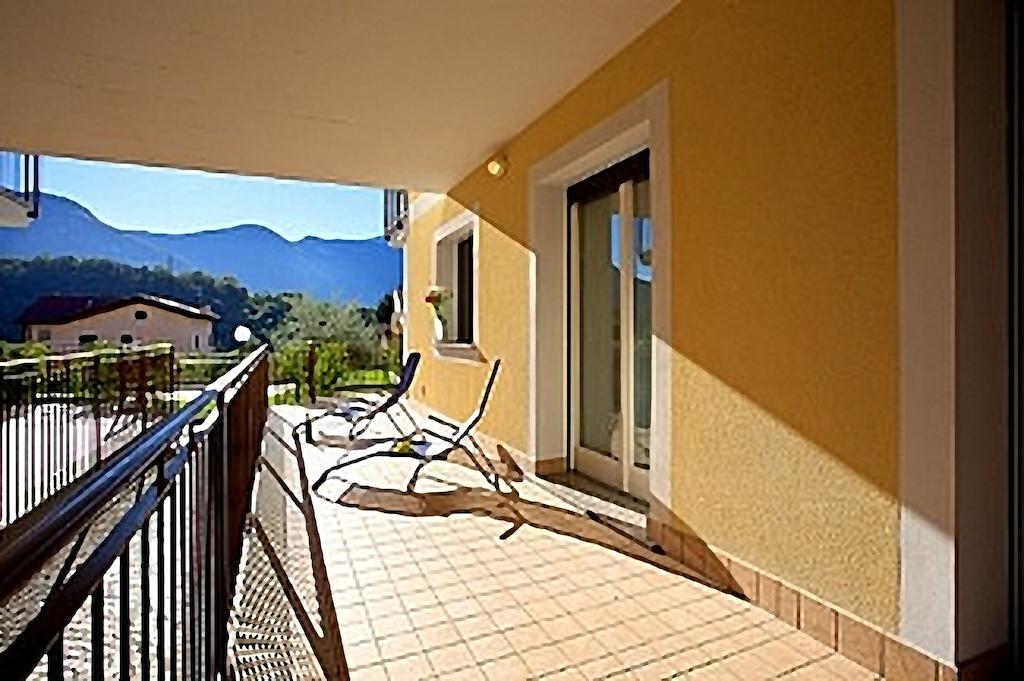 4 Village Centre Lenno Homes With Pool-By Italian Apartments Dış mekan fotoğraf