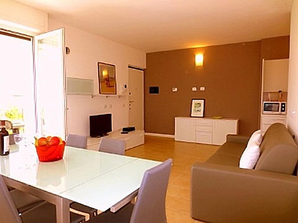 4 Village Centre Lenno Homes With Pool-By Italian Apartments Oda fotoğraf