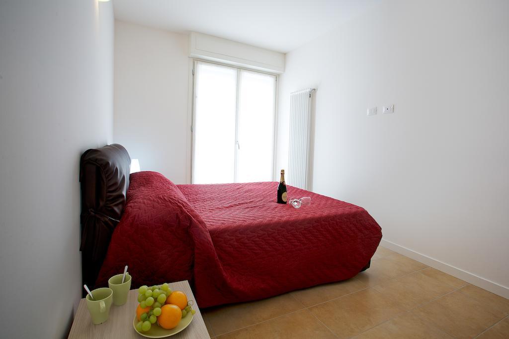 4 Village Centre Lenno Homes With Pool-By Italian Apartments Oda fotoğraf